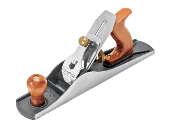 Cepillo de carpintero Truper número 5 de base lisa con perilla y manija de madera